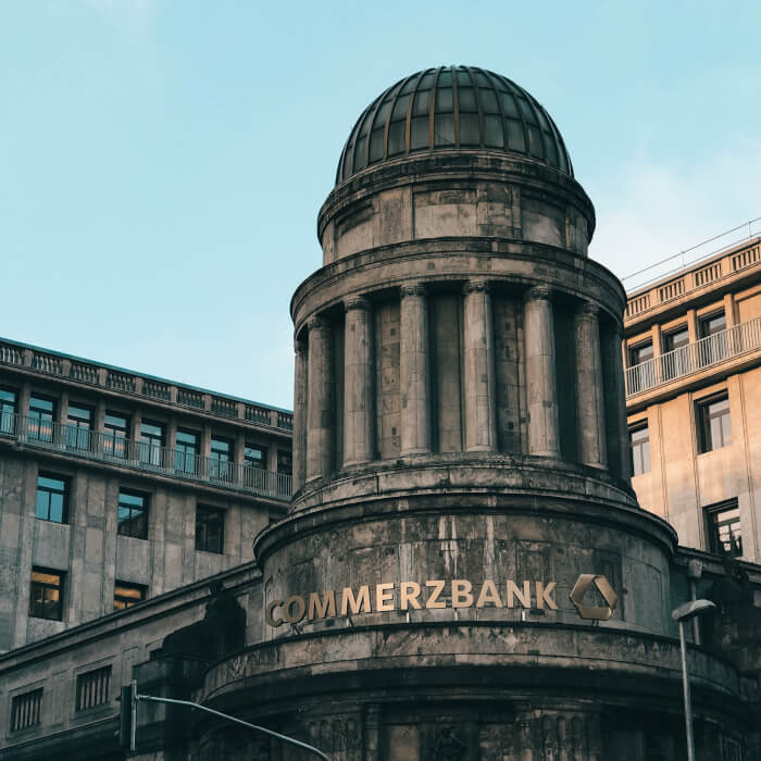 Die Außenfassade der Commerzbank.